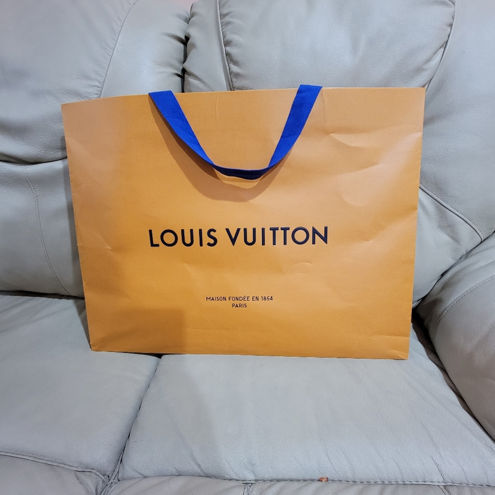 Louis Vuitton Large Orange Paper Bag with blue straps - Picture 1 of 1